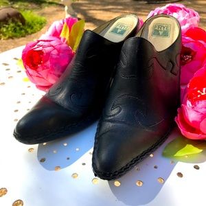 Frye Black Phoenix Mules 7.5 heeled moccasins